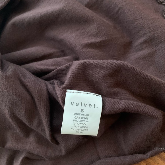 Brown sweater dress. - Picture 3 of 3